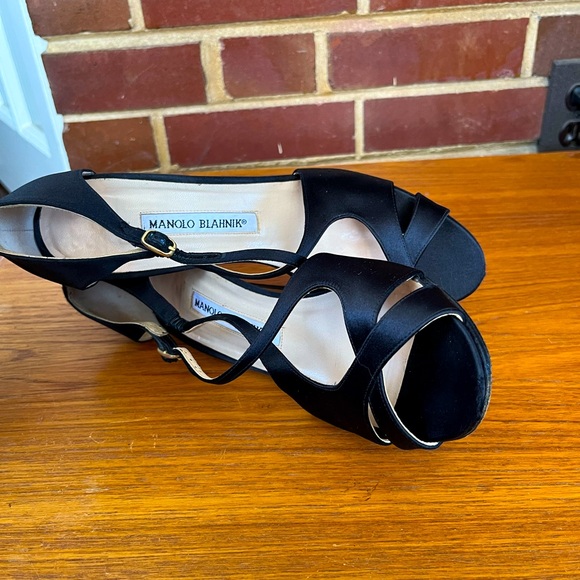 Manolo Blahnik Black Satin Peep Toe Stiletto Slingback Heels - Picture 9 of 15